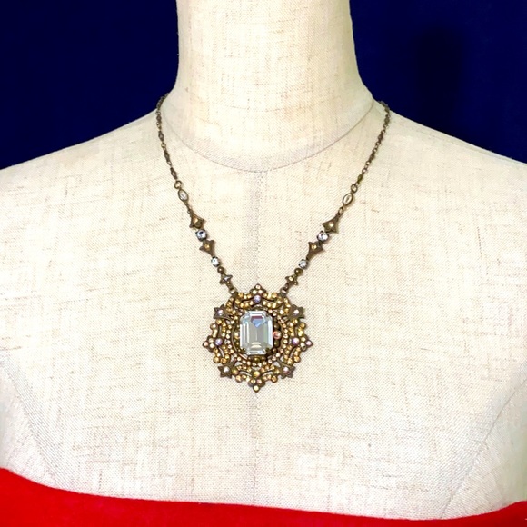 🖤SORRELLI©️💕vintage Crystal necklace